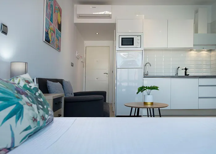 Estudio En Torremolinos Con Piscina